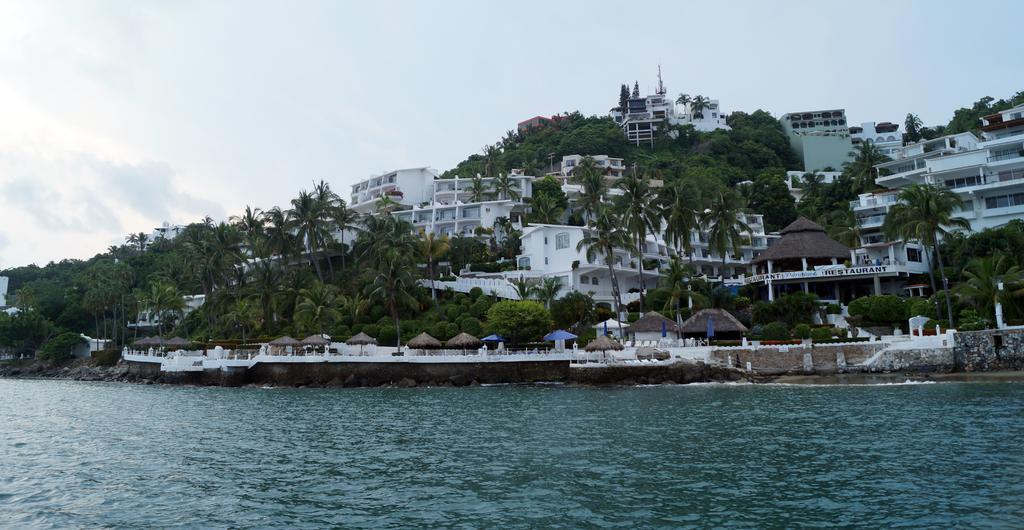 Dolphin Cove Inn Manzanillo Exteriör bild
