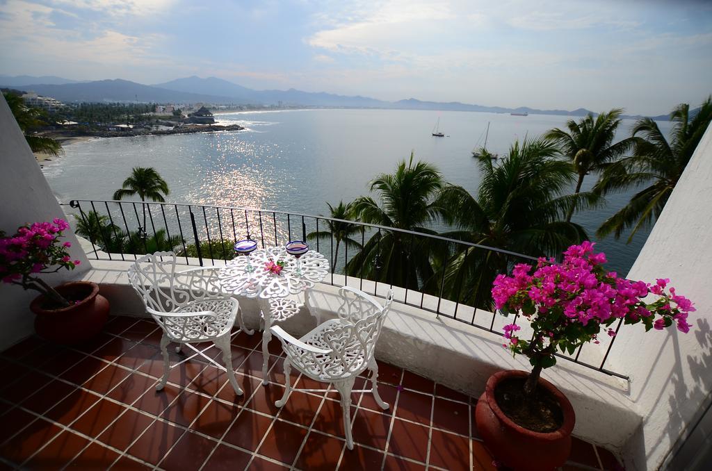 Dolphin Cove Inn Manzanillo Exteriör bild